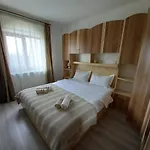 Hétvégi ház Casa Crinei
